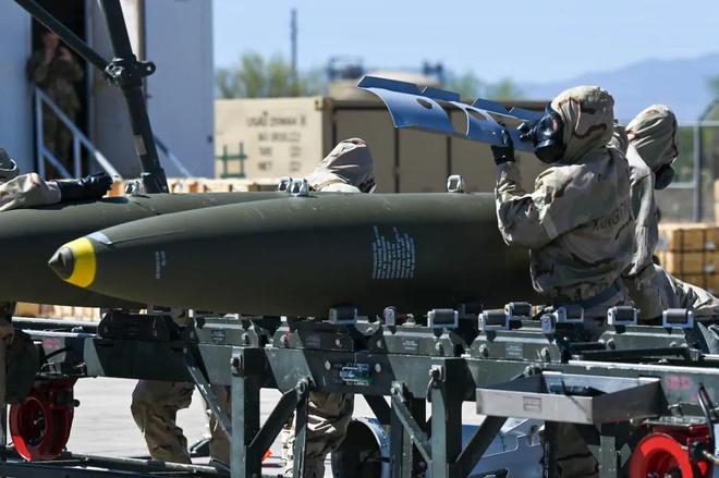 賭博：首次曝光！本輪巴以沖突爆發至今，美曏以色列轉移超1.4萬枚2000磅級炸彈