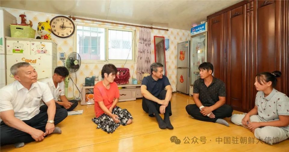 投注:中國駐朝鮮大使王亞軍走訪慰問新義州受災華僑和僑校