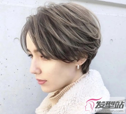 {27asia娛樂}(短发发型女女士图片)